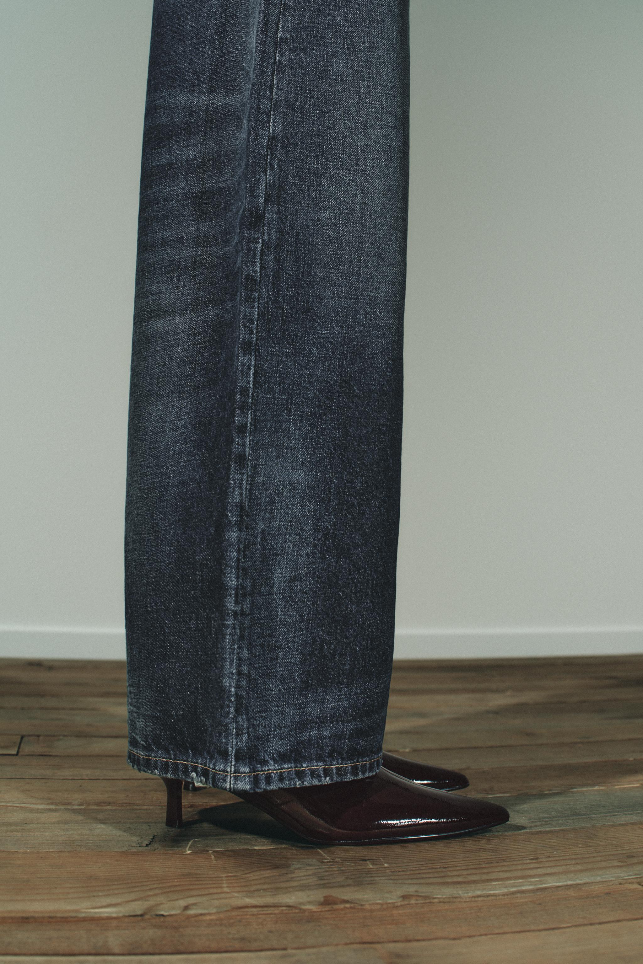 PATENT EFFECT KITTEN HEEL ANKLE BOOTS